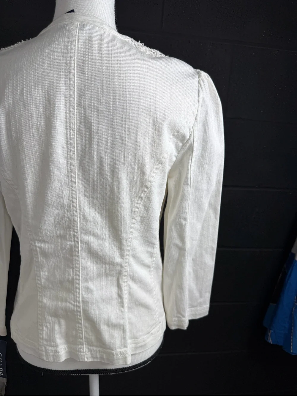 Chaps White Embroidered Button-Front Women’s Shirt/Jacket , puff sleeve NWT Med